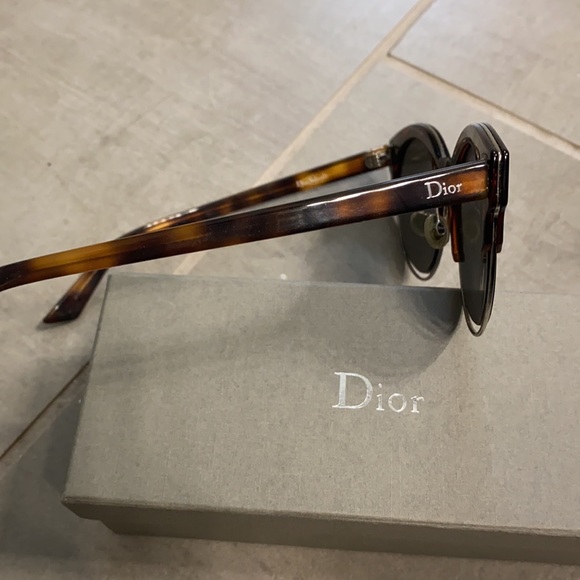 Dior Sunglasses - Picture 3 of 10